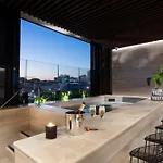 Central Valley Pad With Infinity Pool, Gym And Office!